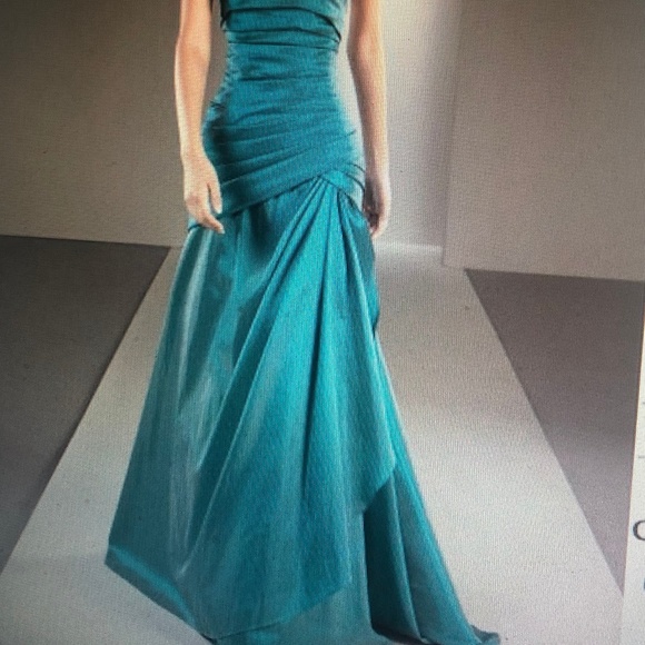 Watters & Watters Bridesmaid Dress - Picture 3 of 3